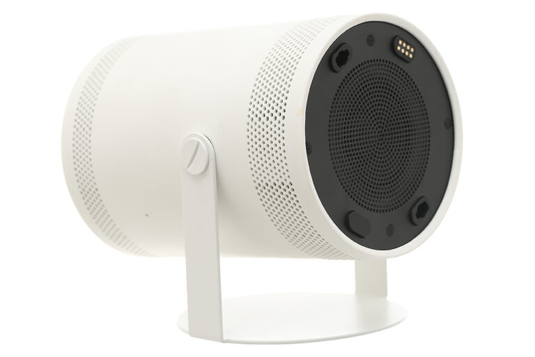 may-chieu-smart-tivi-100-inch-bo-tui-samsung-the-freestyle-sp-lsp3-2.jpg
